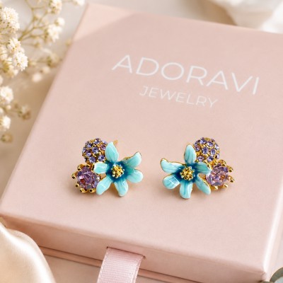 pendientes pequeños elegantes flor azul y lila
