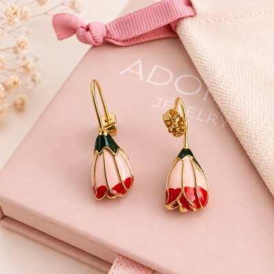 Pendientes flor rosa con baño de oro y diseño floral romántico